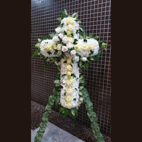 Cross With Roses & Eutomas