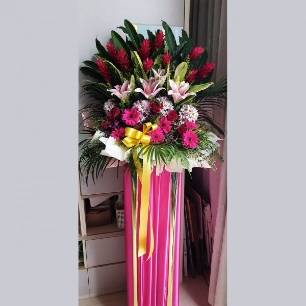 Ginger Flowers With Lilies